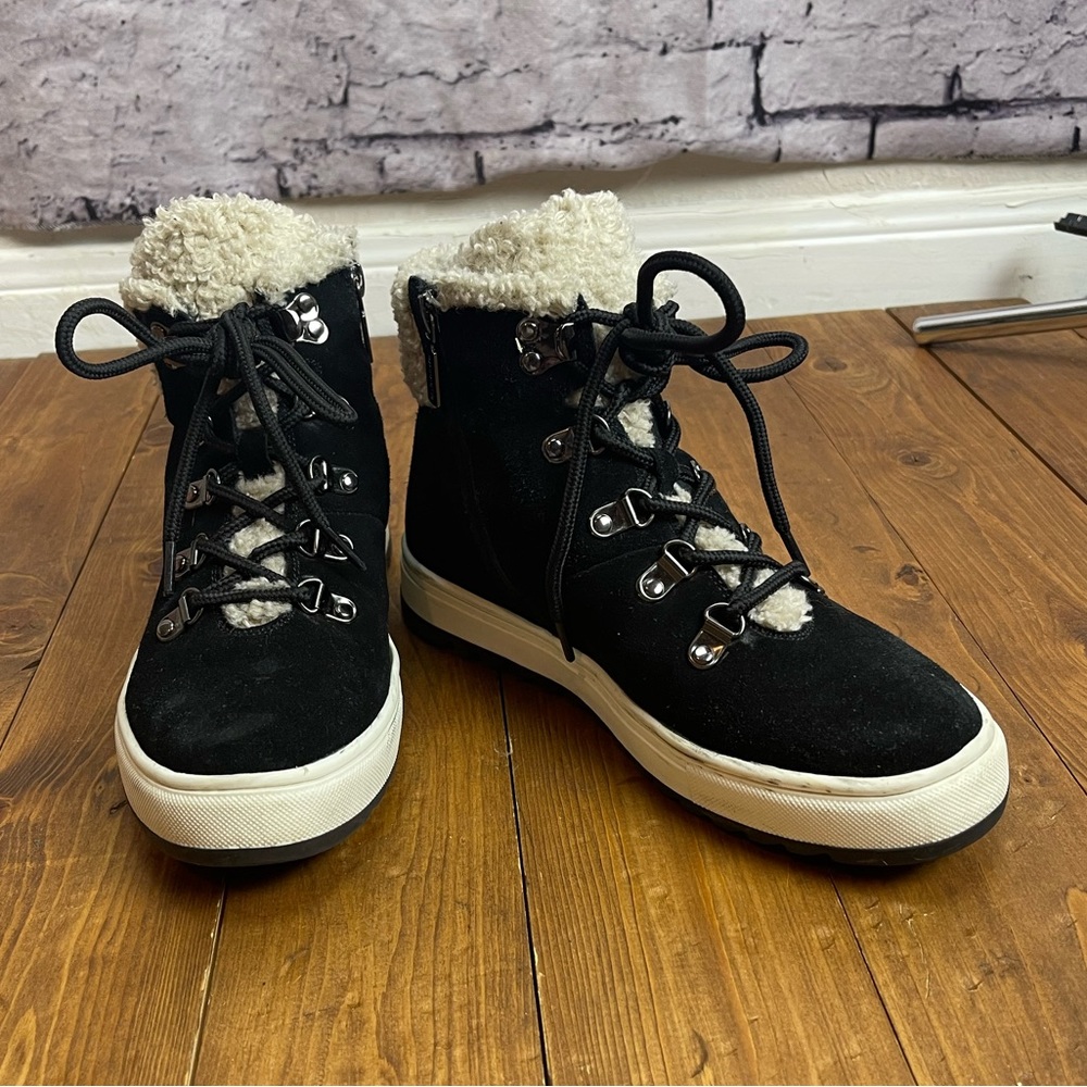 Blondo Shylo waterproof suede lace up boots Womens size 6.5 black
